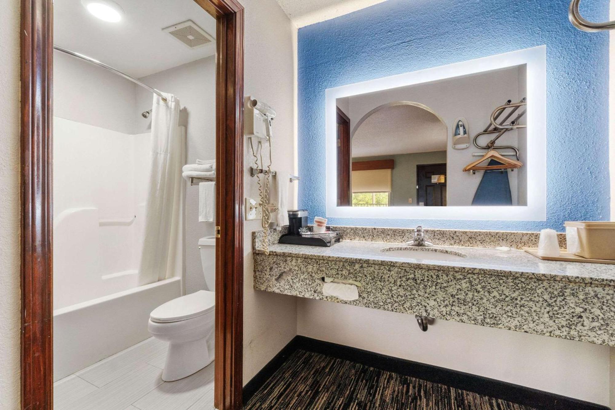 Quality Inn Adairsville-Calhoun South Exterior photo