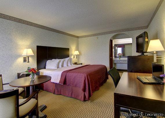 Quality Inn Adairsville-Calhoun South Room photo